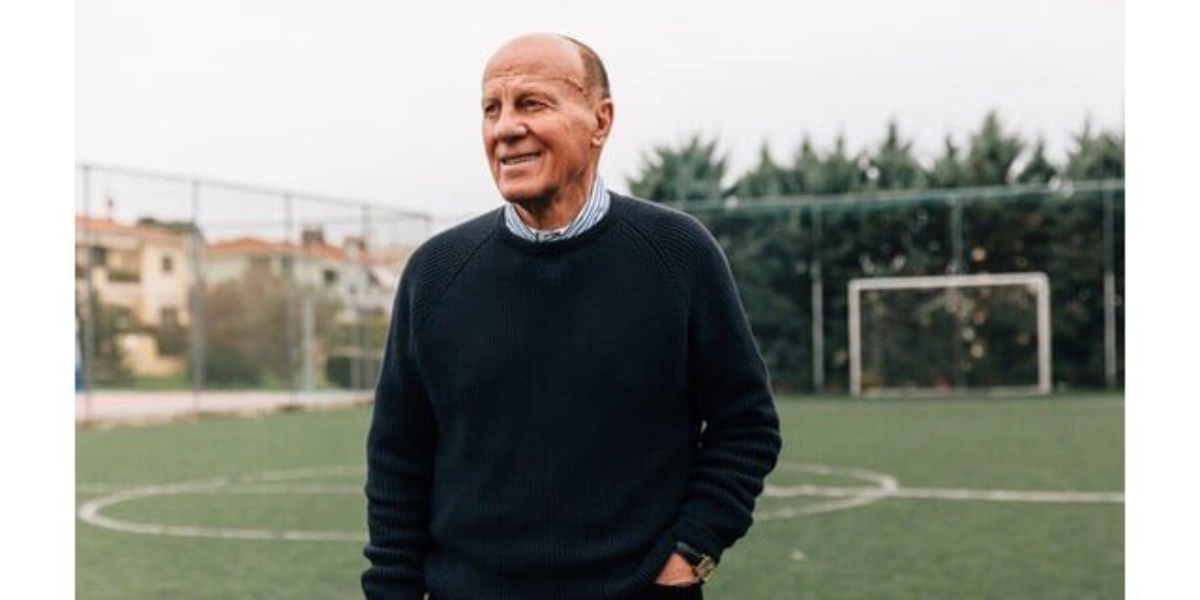 Μίμης Δομάζος: Ο πολιτικός κόσμος χαιρετά τον Στρατηγό των γηπέδων