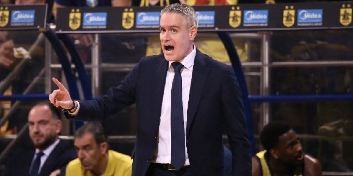 Άρης: Τίτλοι τέλους ανάμεσα σε Γιάννη Καστρίτη και Άρη