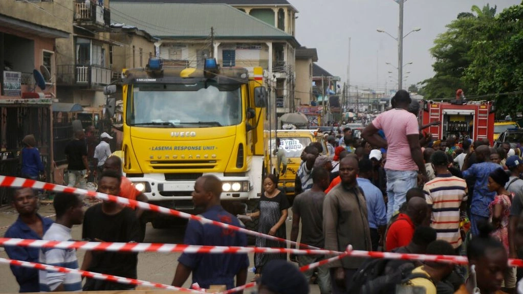 Νιγηρία: Τουλάχιστον 60 νεκροί από ανατροπή βυτιοφόρου που μετέφερε βενζίνη