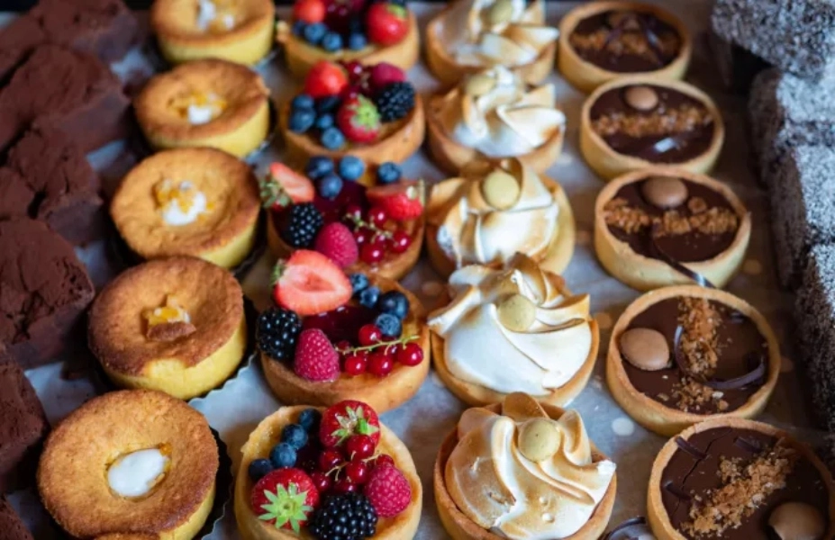 Εορτολόγιο: Ποιοι γιορτάζουν σήμερα 17 Αυγούστου