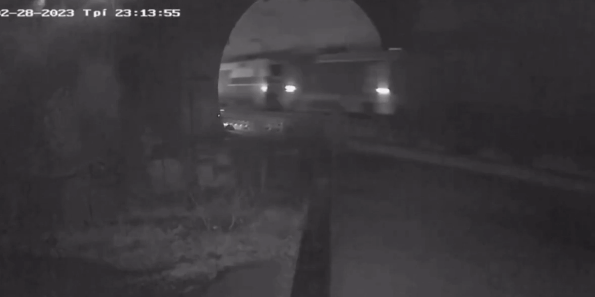 Τέμπη: Νέο βίντεο της εμπορικής αμαξοστοιχίας έδωσε στη δημοσιότητα ο Καπερνάρος – «Είδα μόνο λαμαρίνες»