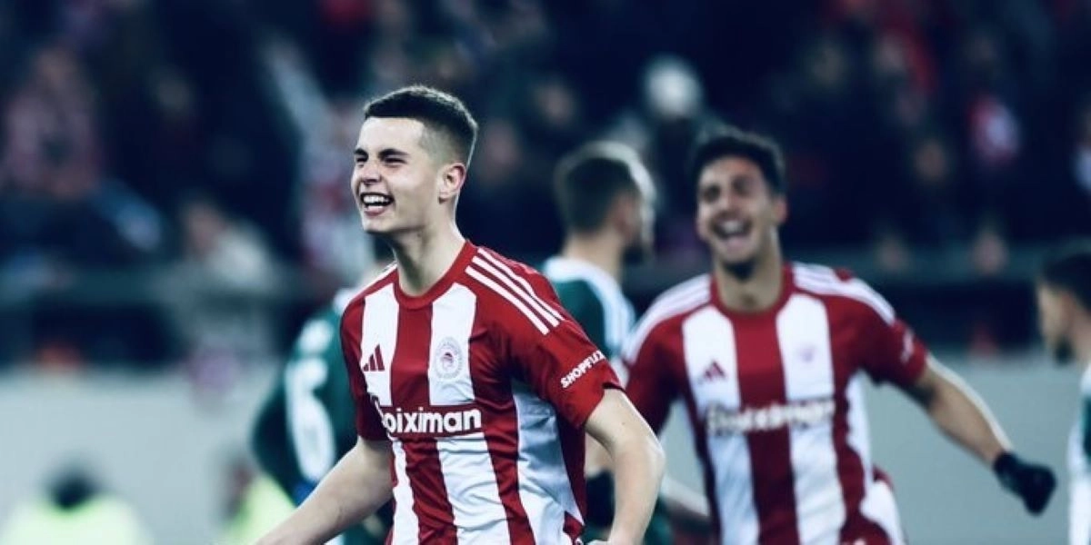 Αγγλικό δημοσίευμα αναφέρει πως η Άρσεναλ και η Άστον Βίλα θέλουν «πακέτο» τους Κωστούλα και Μουζακίτη