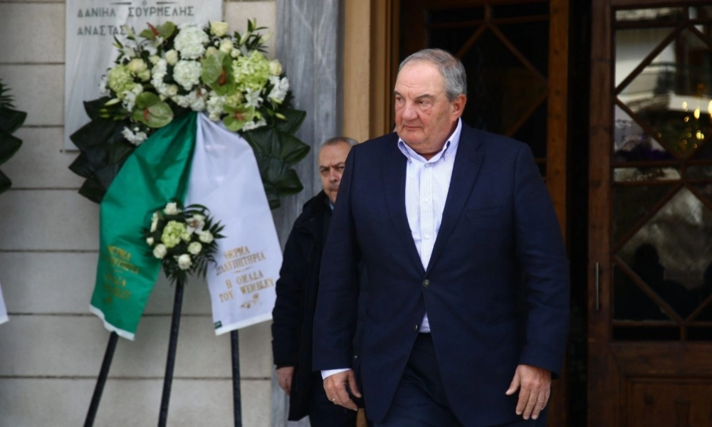 Τάκης Οικονομόπουλος: Το τελευταίο αντίο-Πλήθος κόσμου και επωνύμων