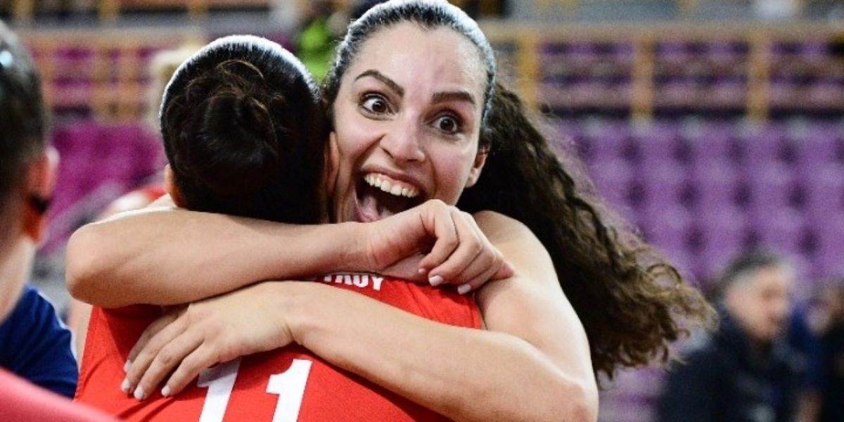 ΠΑΣ Γιάννινα-Ολυμπιακός 51-59: Βάφτηκε «κόκκινη» η πρώτη κούπα της σεζόν στο μπάσκετ γυναικών