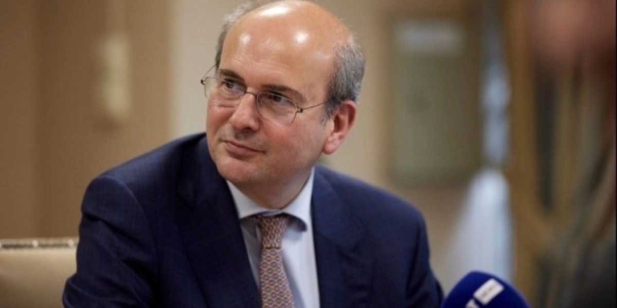 Χατζηδάκης: Το κόμμα Σαμαρά μάς αφορά περισσότερα από το κόμμα Τσίπρα