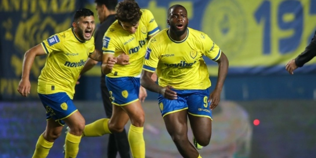 Παναιτωλικός-Athens Καλλιθέα 2-0: Η «χρυσή» αλλαγή του Τεττέι εδραίωσε τον «Τίτορμο» στις θέσεις 5-8