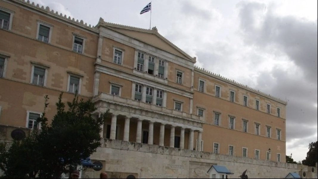 Μνημείο Αγνώστου Στρατιώτη: Έρχεται στη Βουλή η τροπολογία για την αλλαγή αρμοδιοτήτων – Συνεχίζονται οι αντιδράσεις από την αντιπολίτευση