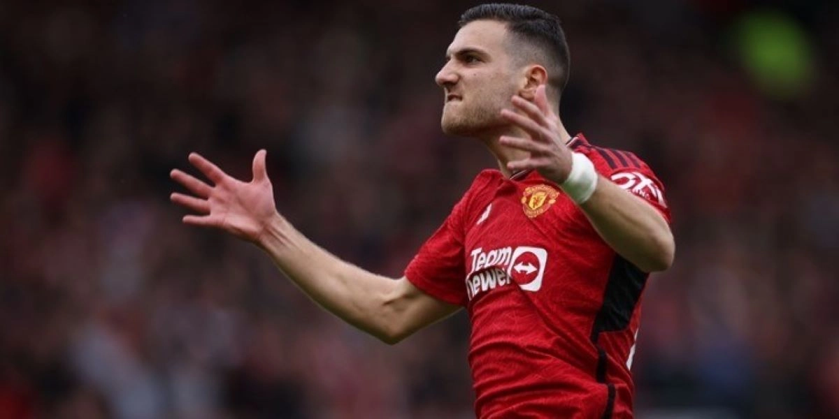 Έβερτον-Μάντσεστερ Γιουνάιτεντ 2-2: «Έσωσε» τον πόντο, αλλά παραμένει σε δύσκολη θέση η ομάδα του Αμορίμ