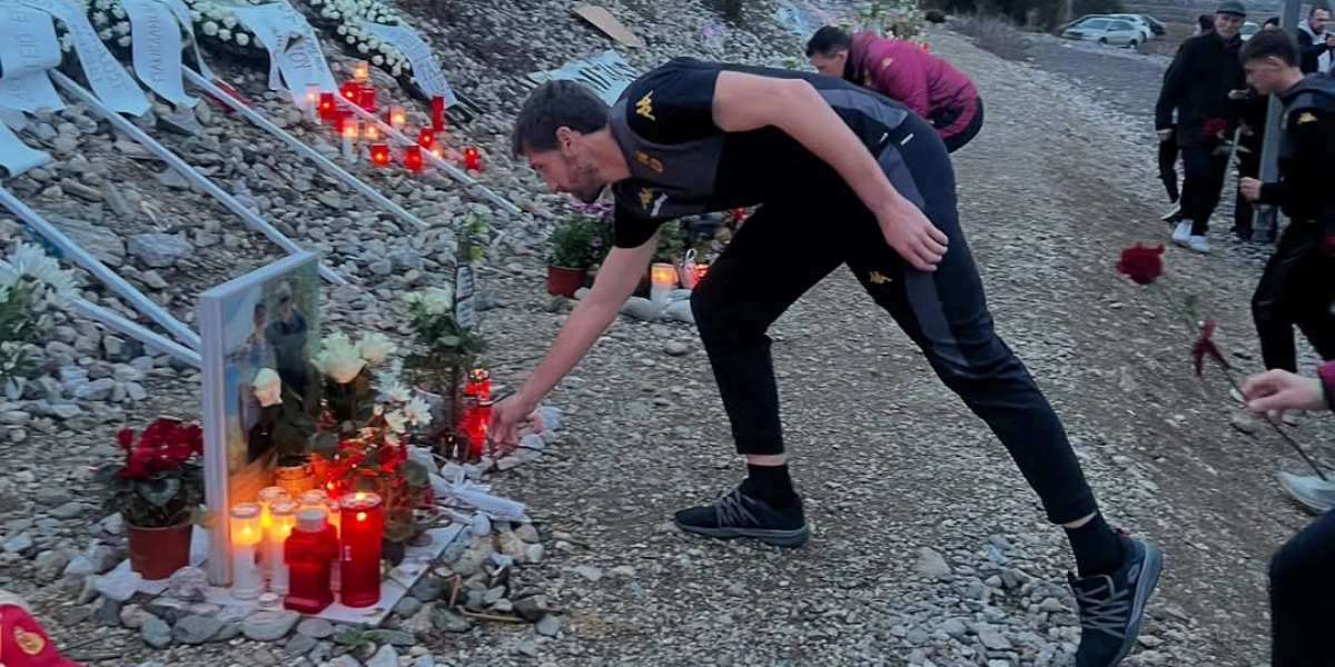 Άρης: Φόρο τιμής απέτισε η ομάδα στη μνήμη των 57 νεκρών στα Τέμπη