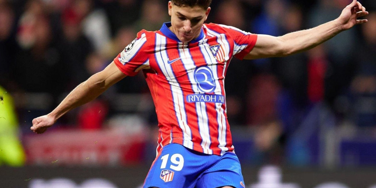 UEFA: «Σωστά ακυρώθηκε το εύστοχο πέναλτι του Άλβαρες, αλλά θα εξετάσουμε την αλλαγή του κανονισμού»