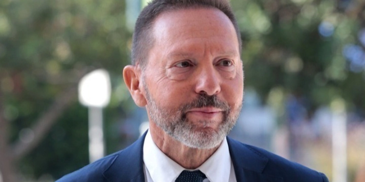 Στουρνάρας: Να συνεχίσει τη δημοσιονομική υπευθυνότητα ο Πιερρακάκης