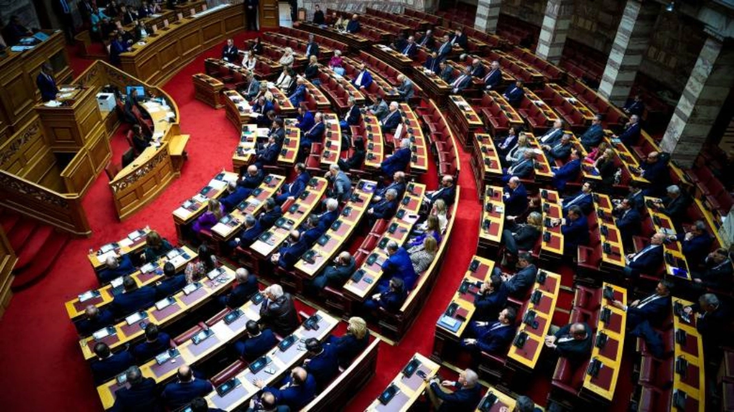 Βουλή: Ψηφίστηκε στις Επιτροπές το νομοσχέδιο για την αναδιοργάνωση της ΕΛ.ΑΣ.