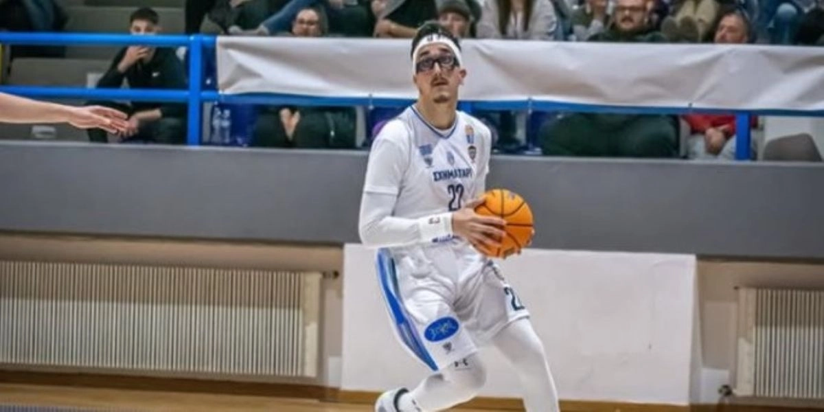 Φοβερή στιγμή στον αγώνα Ερμής Σχηματαρίου-Μέγαρα για την Elite League-Αγωνίστηκε και αποθεώθηκε ο νεαρός αθλητής με αναπηρία, Παναγιώτης Τζαβέλλας