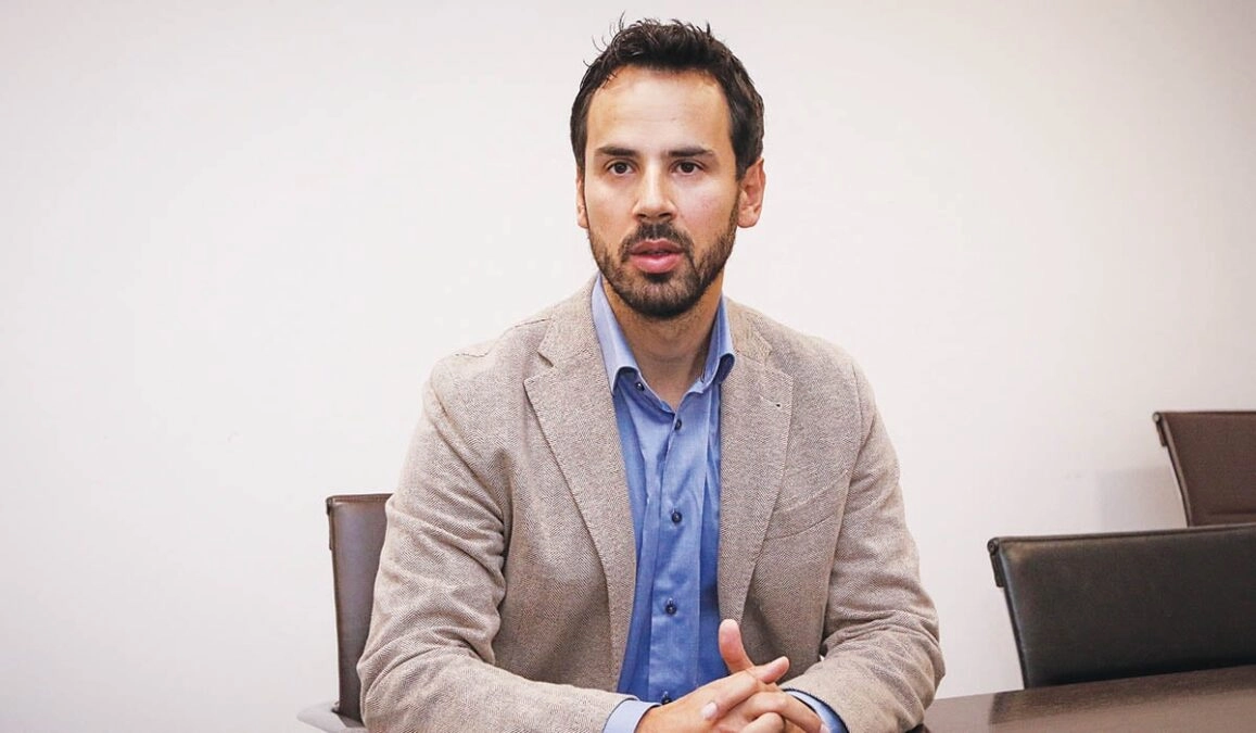 Ρωμανός σε Καραμέρο: «Στο σπίτι του κρεμασμένου δεν μιλάνε για σχοινί»