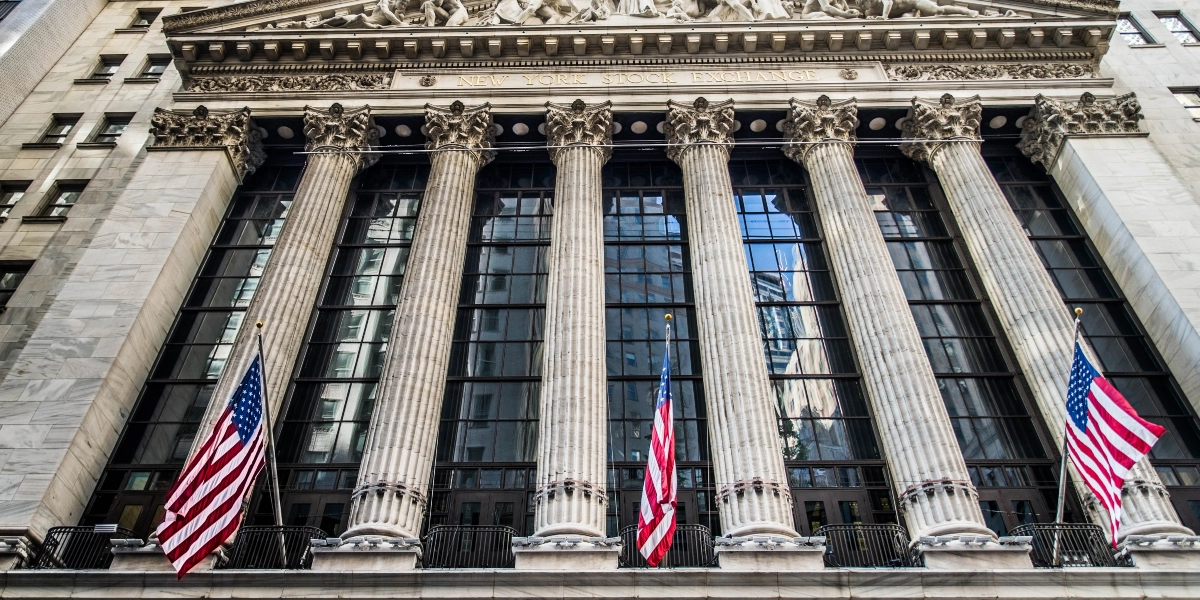 Wall Street: Ραγδαία πτώση των δεικτών μετά τις νέες επιβολές δασμών