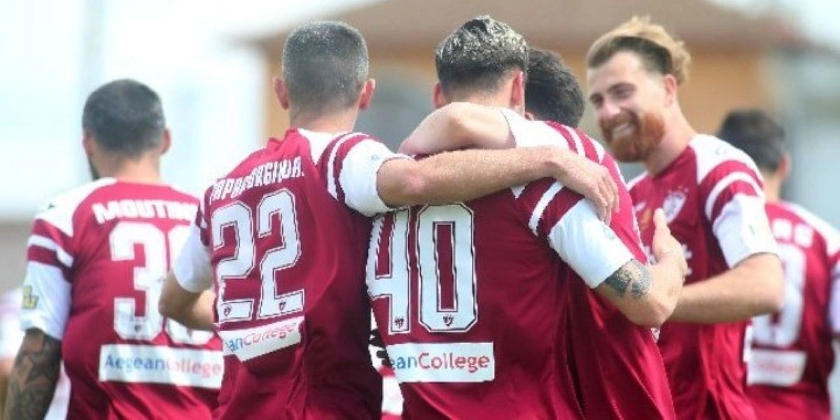 Καμπανιακός-ΑΕΛ 1-2: Νίκησαν και στη Χαλάστρα οι «Βυσσινί» και πήραν και τυπικά την άνοδο στα «σαλόνια» του ελληνικού πρωταθλήματος