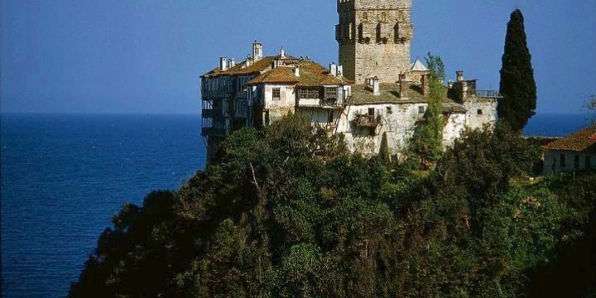 Άγιον Όρος: Στους 13.000 θα φτάσουν φέτος οι επισκέπτες για την Ανάσταση