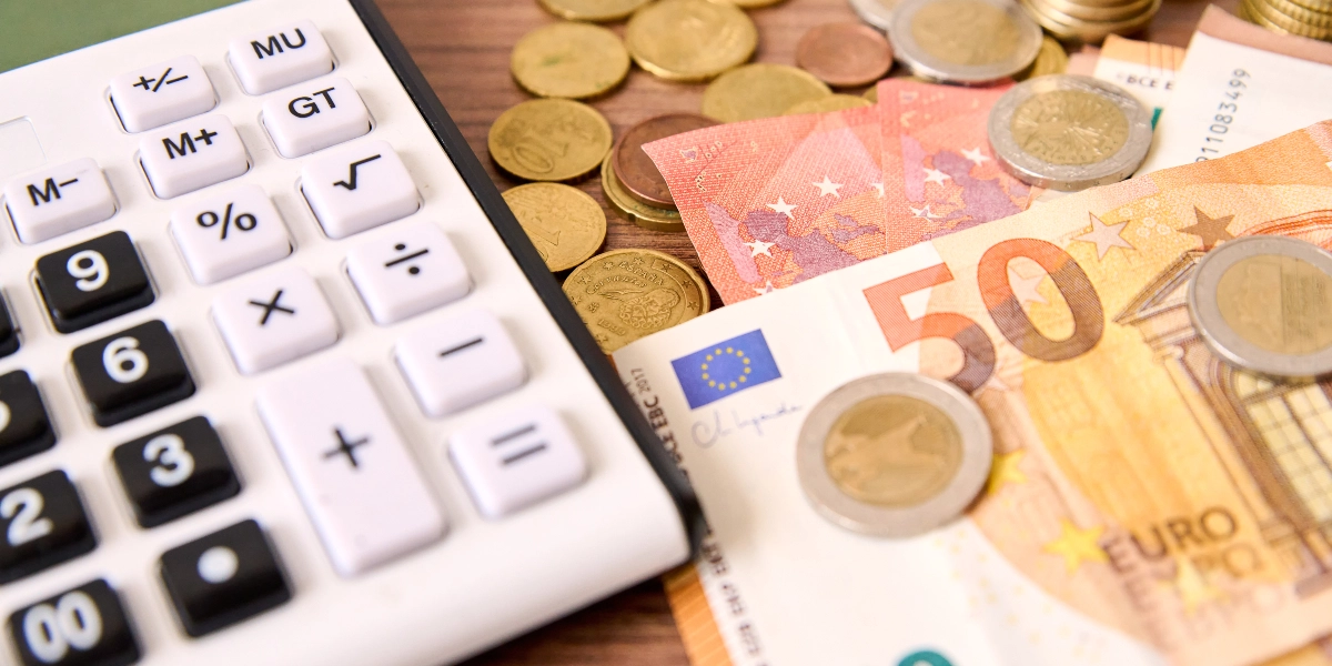 Φορολογικές δηλώσεις: Ετήσιο εισόδημα έως και 10.000 ευρώ δήλωσαν σχεδόν οι μισοί φορολογούμενοι