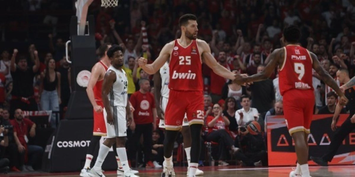 Αθλητικές μεταδόσεις: Πού θα δείτε το Ολυμπιακός – Φενέρμπαχτσε και το Κύπελλο Ελλάδας