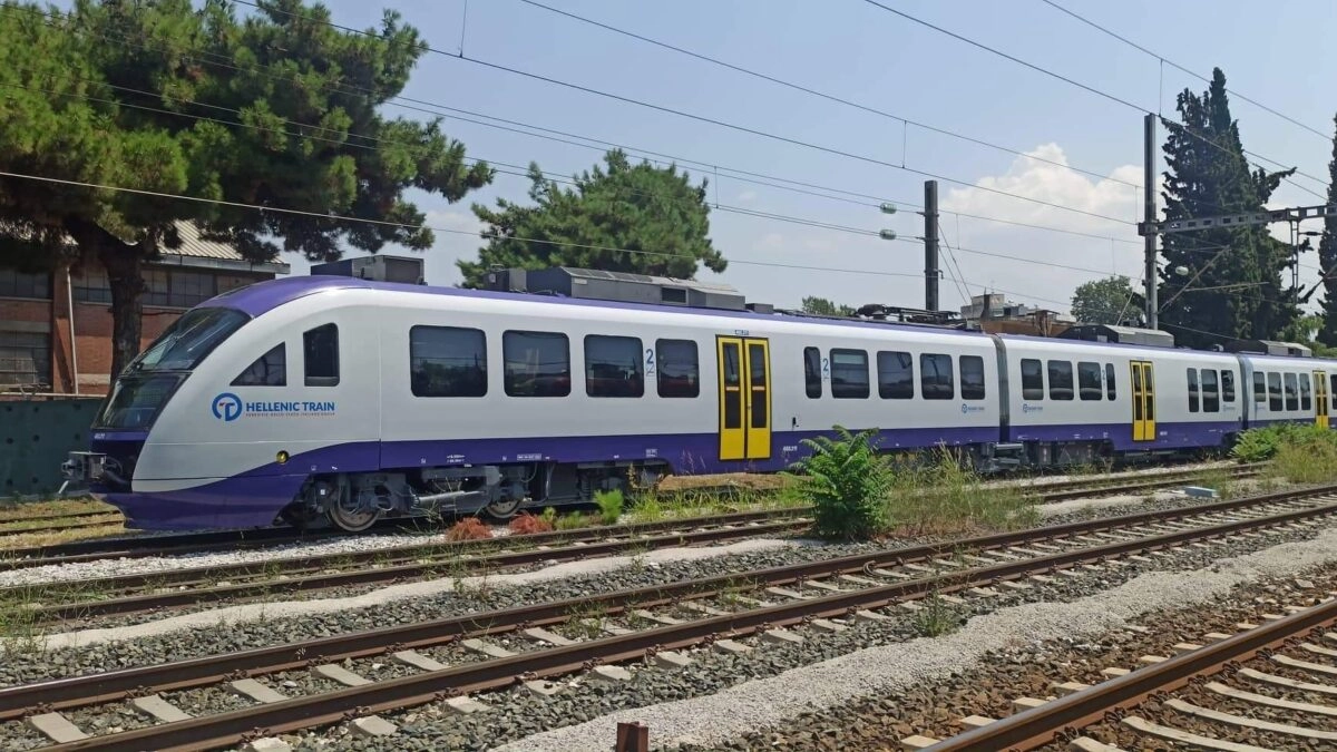 Hellenic Train: Λόγω τεχνικού προβλήματος ακινητοποιήθηκε η αμαξοστοιχία 310 Κιάτο- Αίγιο – Με λεωφορείο προωθούνται στον τελικό προορισμό οι επιβάτες