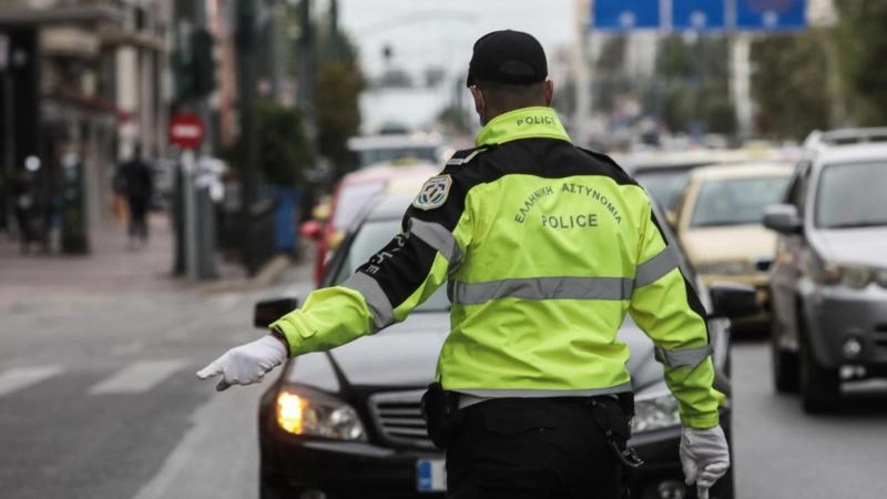 Περισσότεροι από 14.000 έλεγχοι της Τροχαίας στην Αττική για την εφαρμογή του νέου ΚΟΚ