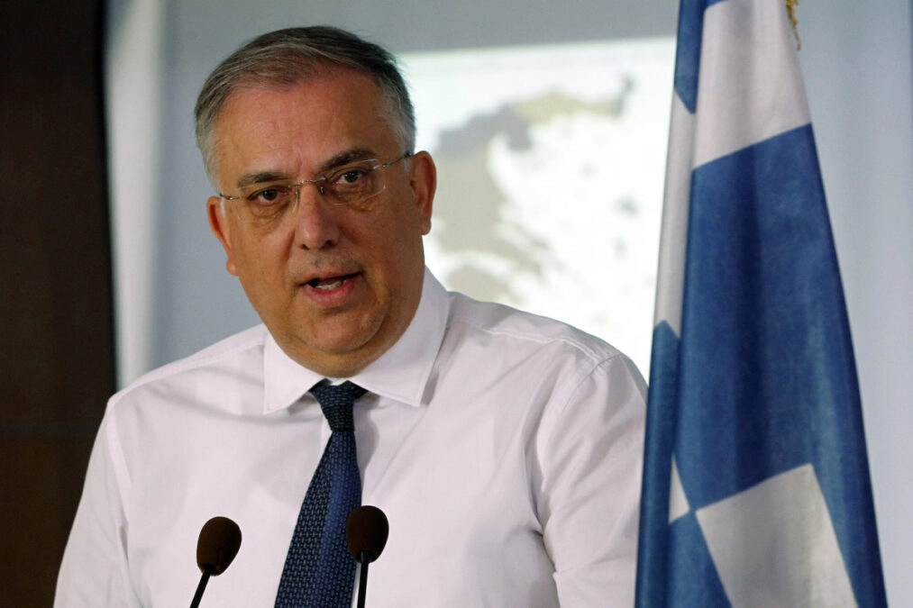 Θεοδωρικάκος: «Με νομοθετική ρύθμιση για βασικά προϊόντα θα αναγράφεται όχι μόνο η τιμή πώλησης αλλά και η πρώτη τιμή παραγωγής»