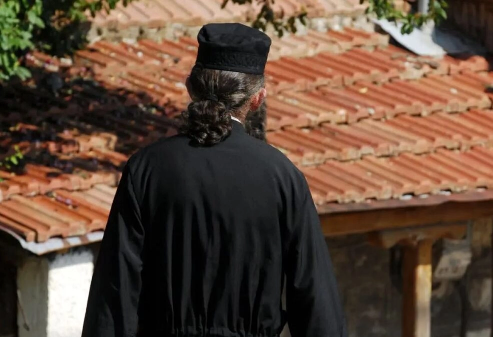 Λήμνος: Ιερέας έσωσε με ΚΑΡΠΑ 2χρονο παιδί