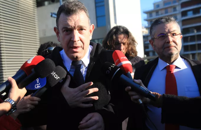 Διαγράφεται ο Νίκος Παπαδόπουλος από τη «Νίκη» μετά τον βανδαλισμό στην Εθνική Πινακοθήκη