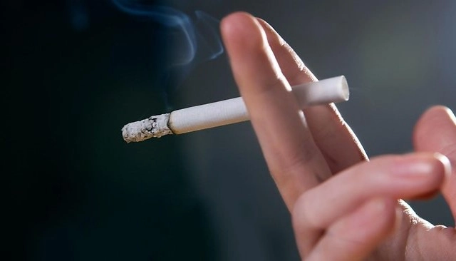 Γραμμή 1135: Στήριξη από τον ΕΟΔΥ για όσους θέλουν να διακόψουν το κάπνισμα