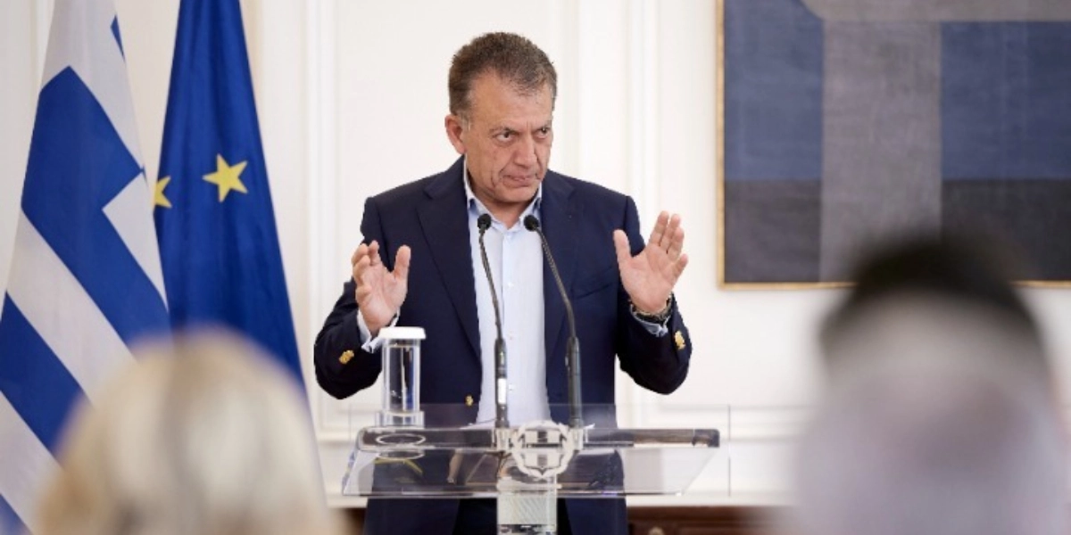 Βρούτσης: «Δωρεάν μετακινήσεις για τα ερασιτεχνικά σωματεία των νησιών του Αιγαίου και του Ιουνίου από 1η Ιανουαρίου 2026»