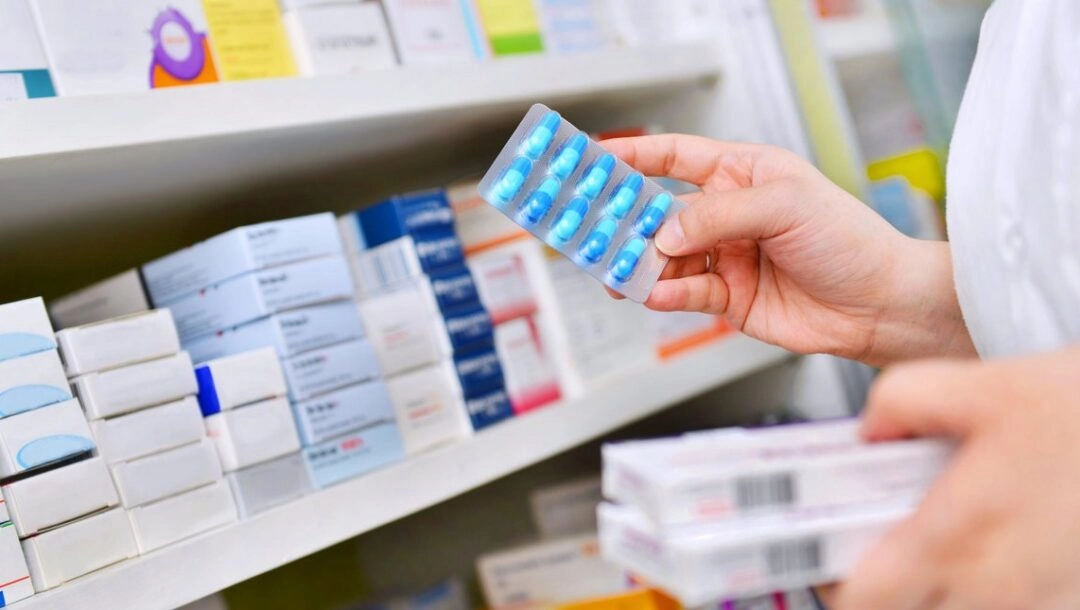 Φάρμακα κατ’ οίκον: Από αύριο 139.000 ασθενείς μπορούν να τα λαμβάνουν στο σπίτι τους