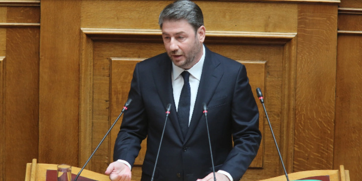 Ανδρουλάκης: «Η χώρα αντιμετωπίζεται σαν λάφυρο και οι πολίτες σαν ενοχλητικοί θεατές»