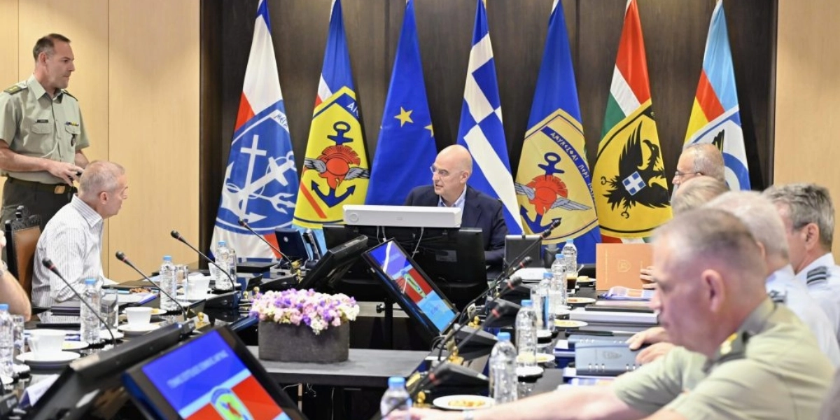 Δένδιας: Σύσκεψη στο ΥΕΘΑ για τις υγειονομικές μεταρρυθμίσεις των Ενόπλων Δυνάμεων