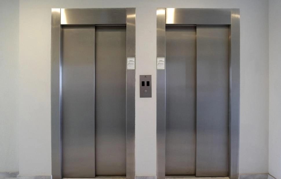 Ασανσέρ: Μέχρι πότε η προθεσμία για την υποχρεωτική αλλαγή 