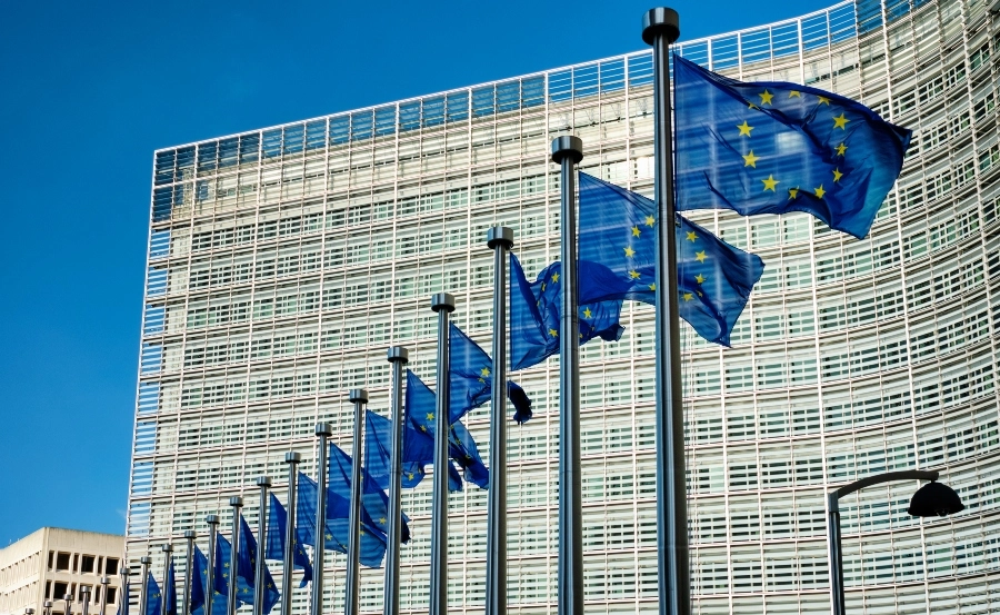Πρόγραμμα SAFE: Η Κομισιόν ενέκρινε δάνεια ύψους 787,67 εκατομμυρίων ευρώ για την Ελλάδα για τα εξοπλιστικά