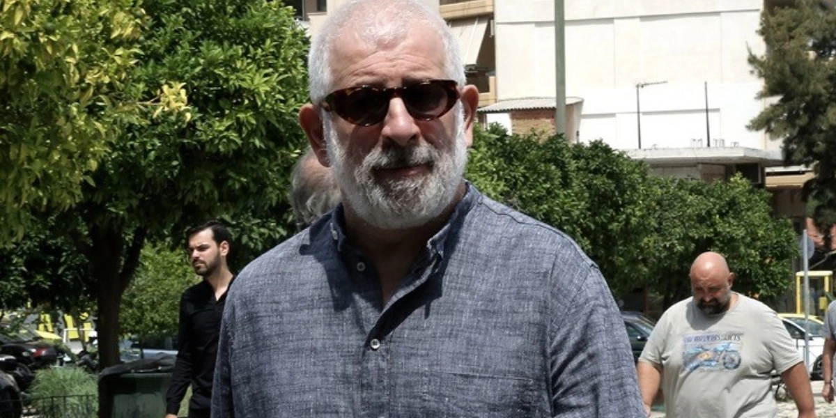 Πέτρος Φιλιππίδης: Εξετάζεται το ενδεχόμενο του εμπρησμού για τη φωτιά στο διαμέρισμά του