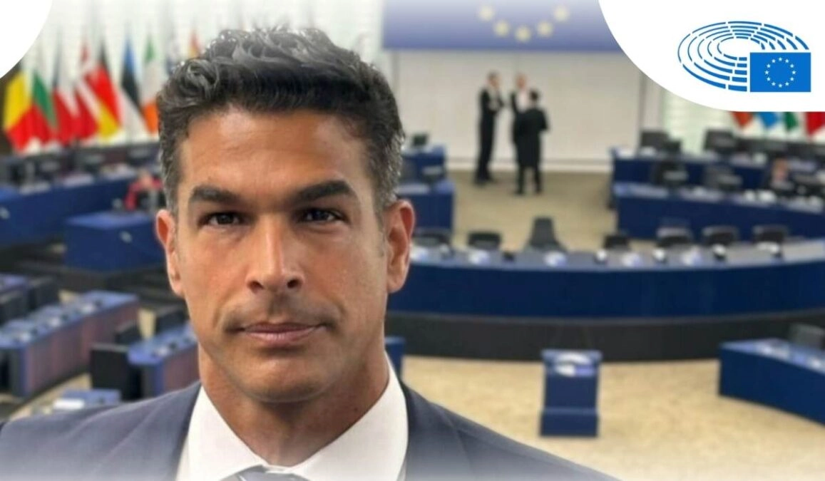 ΝΙΚΗ: Αγνοώντας την οδηγία της ΕΕ, η Ελλάδα αφήνει τους δανειολήπτες όμηρους των funds