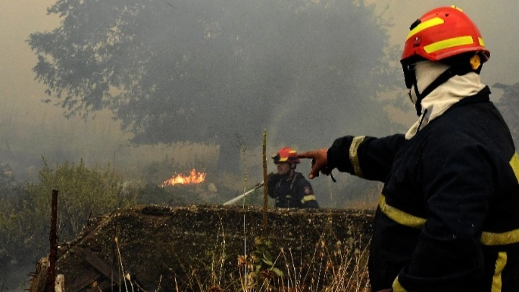 φωτιά ΑΠΕ-ΜΠΕ