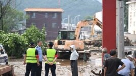 κινα ΑΠΕ-ΜΠΕ