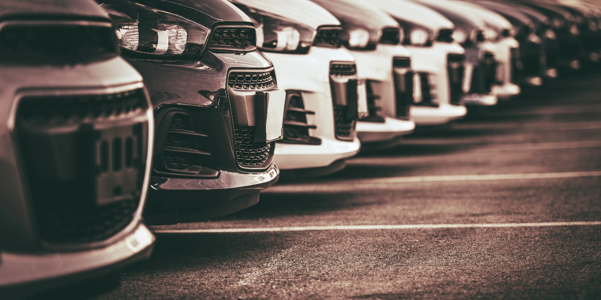 Politico: Σε αδιέξοδο οι γερμανικές αυτοβιομηχανίες λόγω των αμερικανικών δασμών