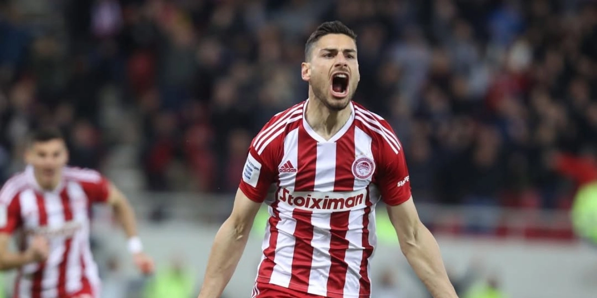 Ολυμπιακός: Αποχώρησαν οι Βέλντε και Μασούρας