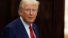 τραμπ ΑΠΕ-ΜΠΕ