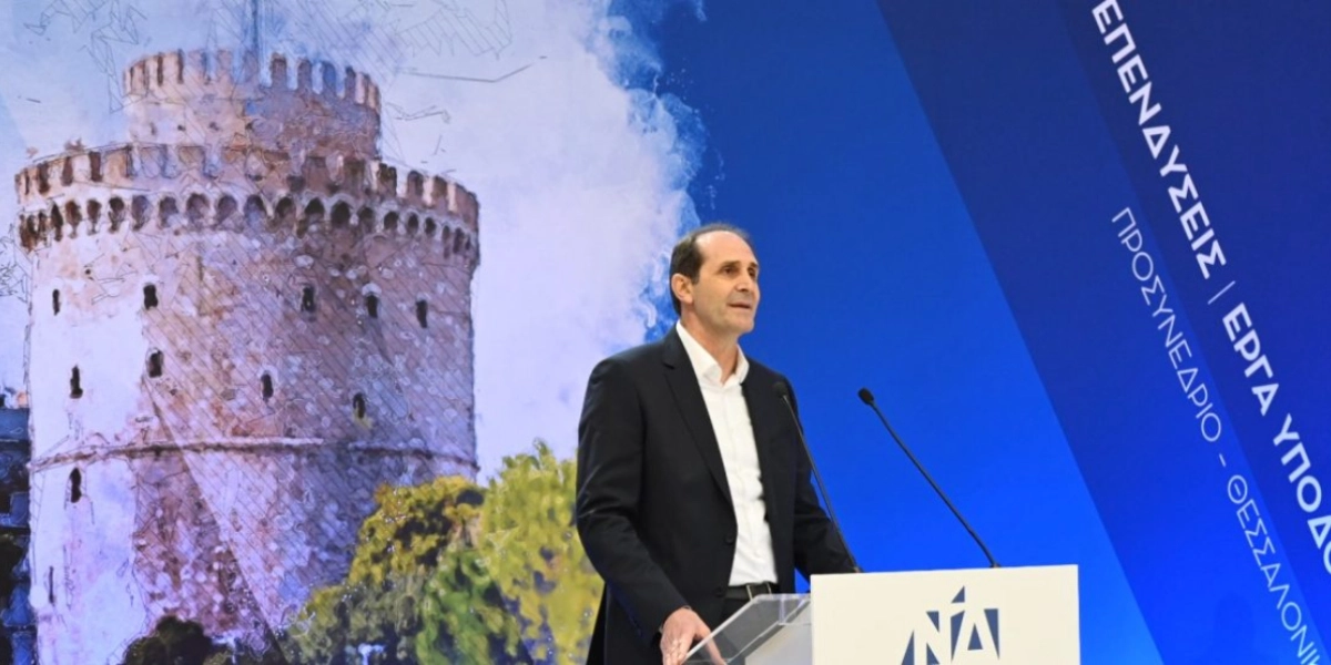 Απόστολος Βεσυρόπουλος: Με δική του εισήγηση τοποθετήθηκαν 2.000 απινιδωτές σε σχολεία και κοινότητες