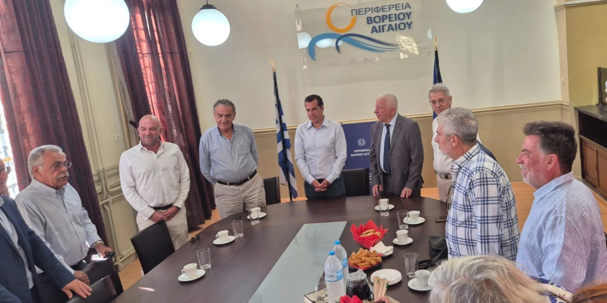 Πλεύρης: Καμία επιπλέον επιβάρυνση των νησιών με μεταφορές μεταναστών