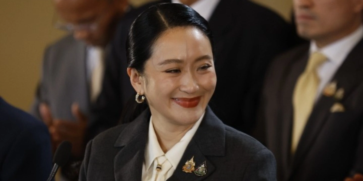 Ταϊλάνδη: Καθαιρέθηκε η πρωθυπουργός λόγω διαλόγου με τον πρώην ηγέτη της Καμπότζης