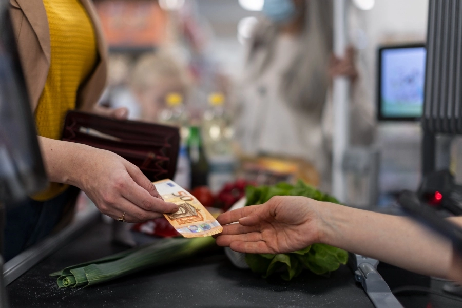 Στο 1,9% υποχώρησε ο πληθωρισμός τον Σεπτέμβριο, σύμφωνα με την ΕΛΣΤΑΤ