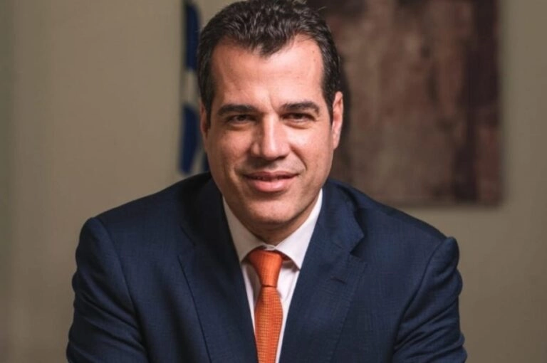 Θάνος Πλέυρης Υπουργείο Μετανάστευσης και Ασύλου