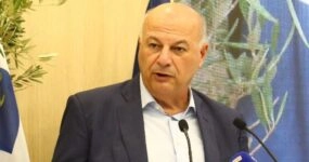 Τσιάρας facebook