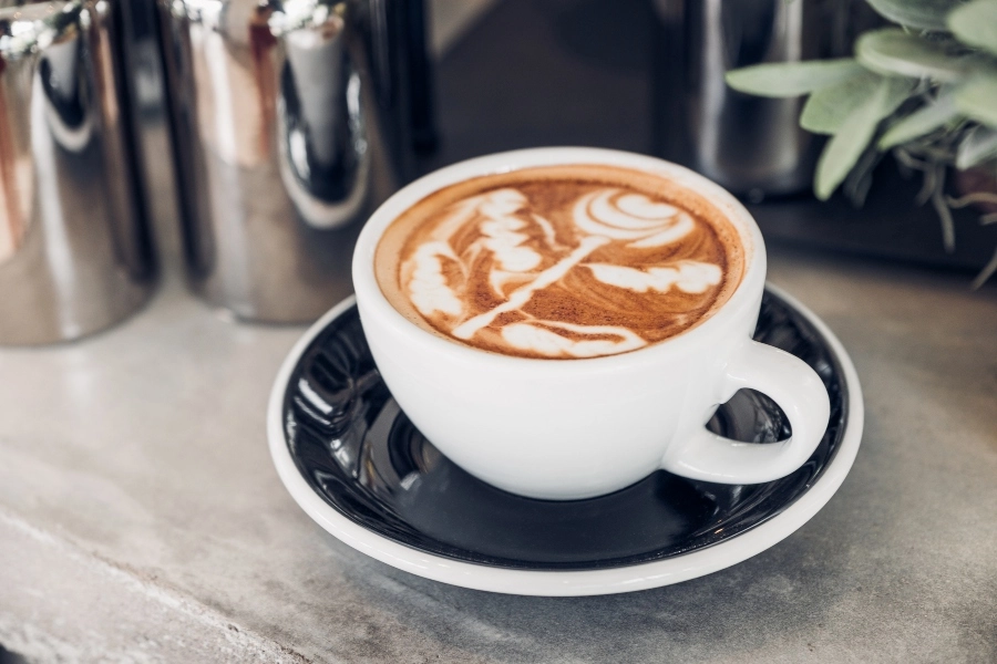 Γιατί δεν πρέπει να πίνετε καφέ μετά από συγκεκριμένη ώρα – Τι λέει ο καρδιολόγος