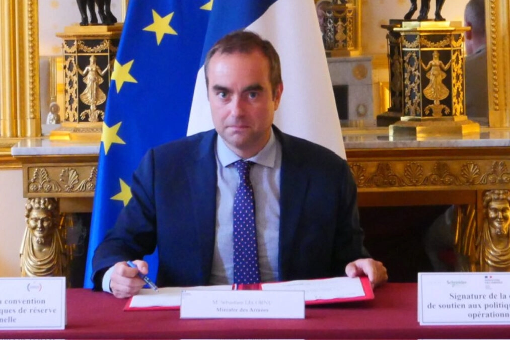 Λεκορνί: Η νέα κυβέρνηση διορίστηκε για να προωθήσει έναν προϋπολογισμό στη χώρα πριν από το τέλος της χρονιάς